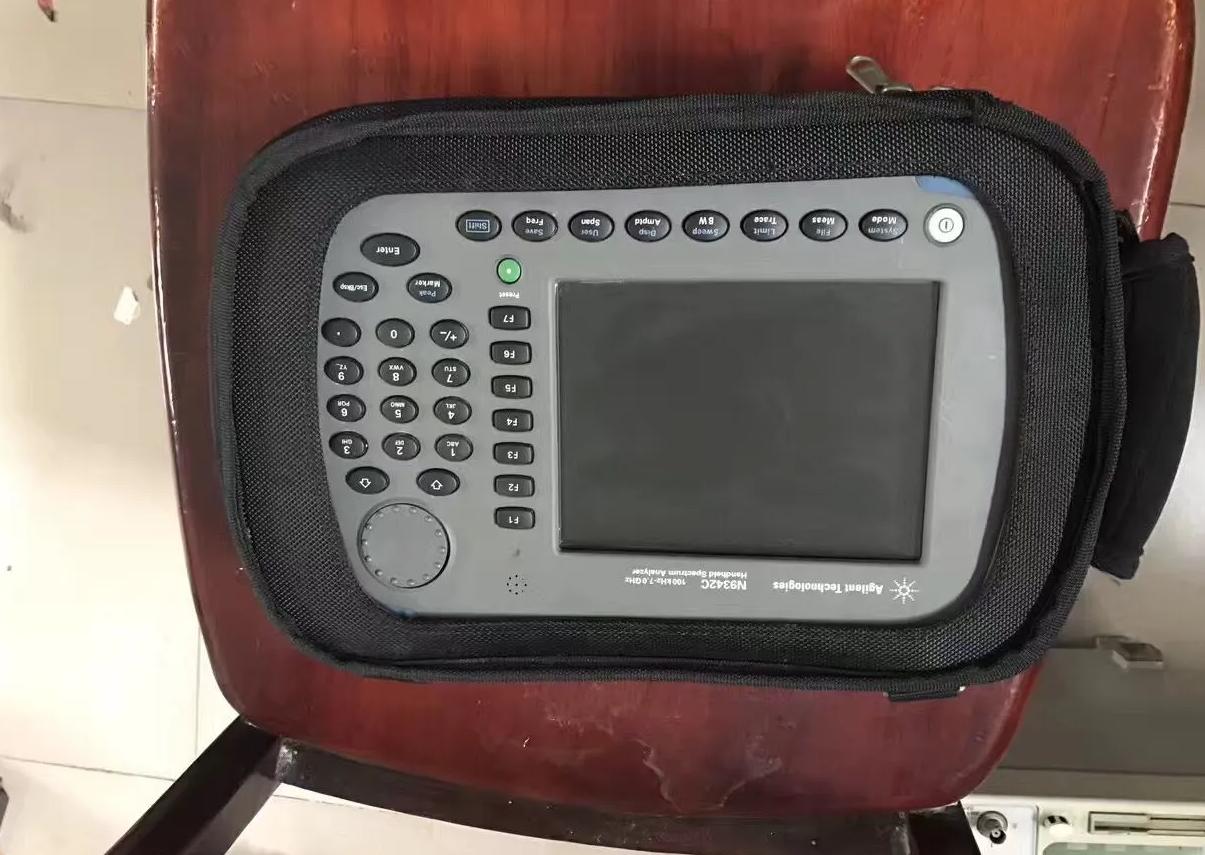 7GHz手持频谱分析仪 现场秒测的智能利器